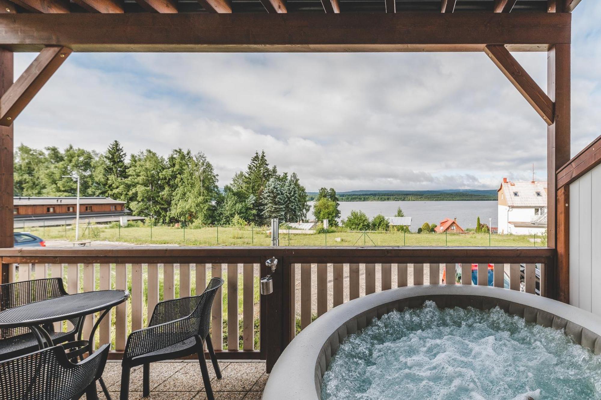 Hotel Resort Relax Dolni Vltavice Luaran gambar